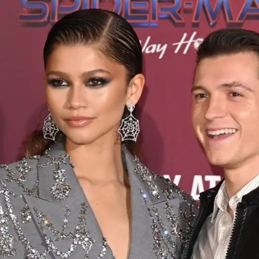 Zendaya utilizó un anillo que ha llamado la atención de sus seguidores. ,Cortesía