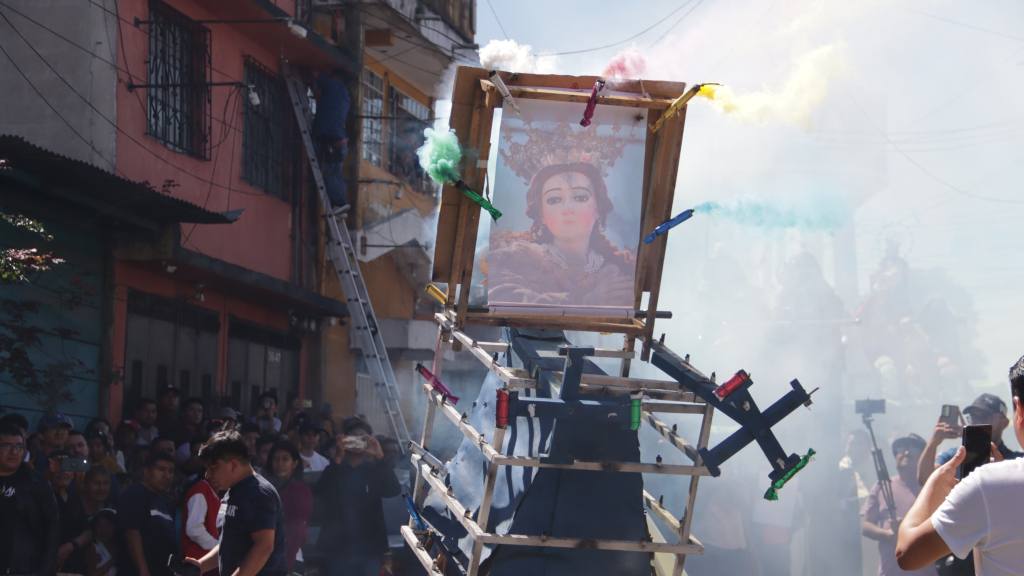 Fotos: católicos guatemaltecos también se dan el feliz Día de Reyes | Álex Meoño.