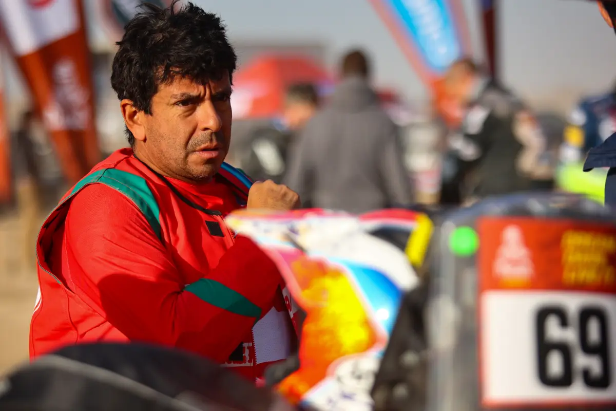 Francisco Arredondo continúa en el Rally Dakar 2025