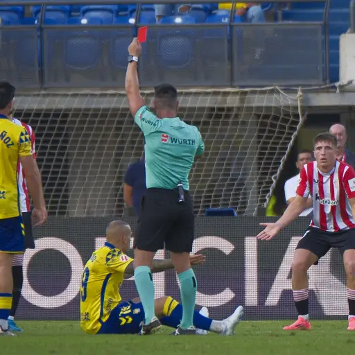 El árbitro Miguel Ángel Ortiz Arias dirigirá la semifinal de la Supercopa entre el Athletic y el Barcelona