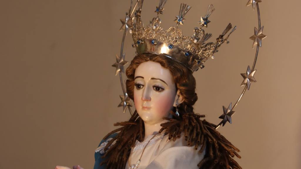 Fieles llevarán en hombros a la Virgen de los Reyes el lunes 6 de enero de 2025. | Álex Meoño.