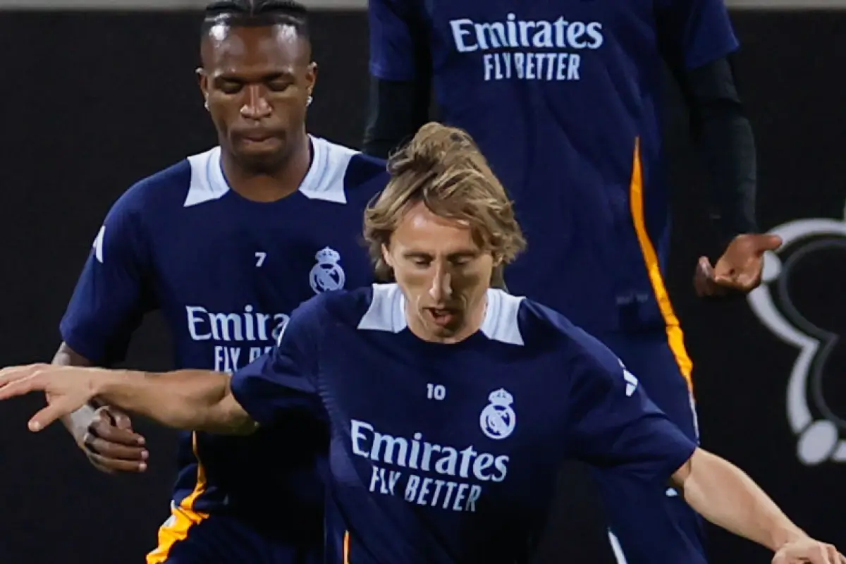 Luka Modric baja en el  Real Madrid en debut de Supercopa de España