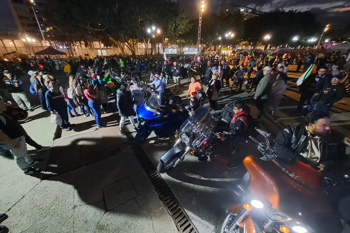 Miles de personas participaron en la 64 edición de la Caravana del Zorro., Omar Solís