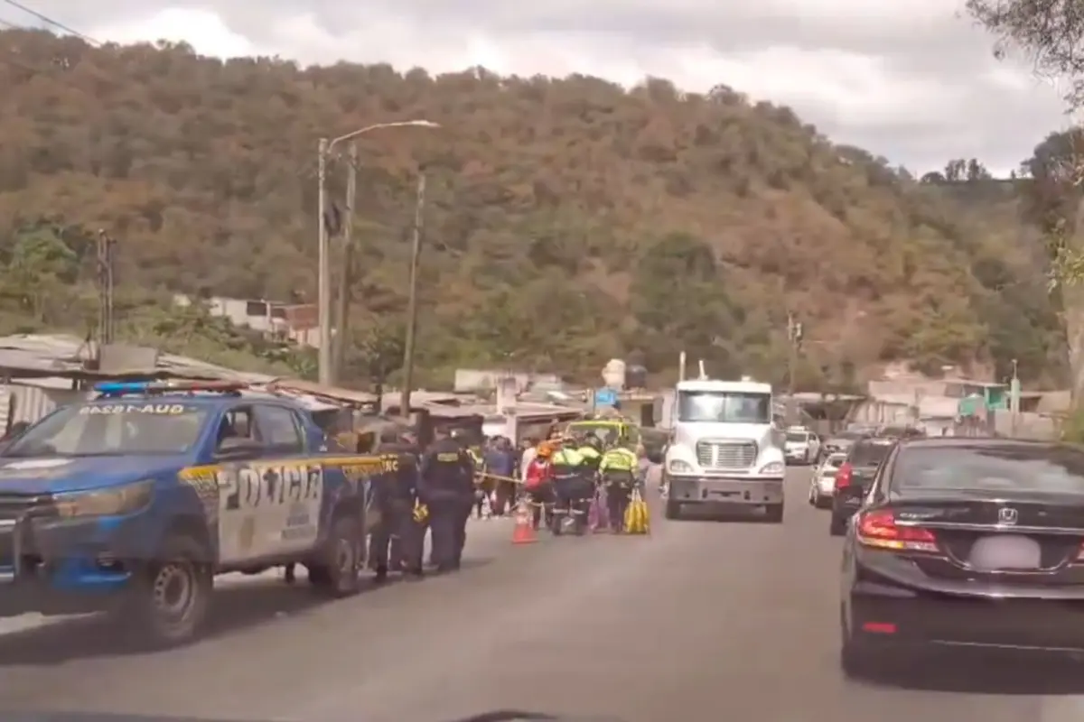 Usuarios en redes sociales compartieron imágenes del congestionamiento vial. , Captura de pantalla. 