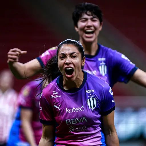 Ana Lucía Martínez brilla en el futbol femenil mexicano 