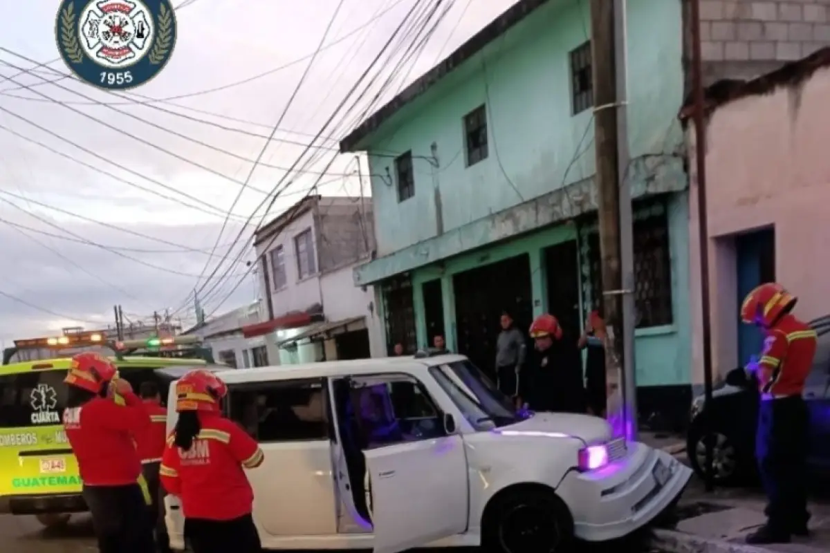 /, Bomberos Municipales