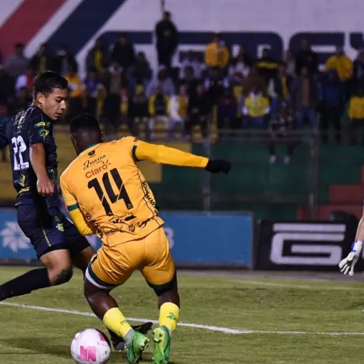 Órgano Disciplinario admite denuncia de Xinabajul contra Marquense - Liga Guate Banrural