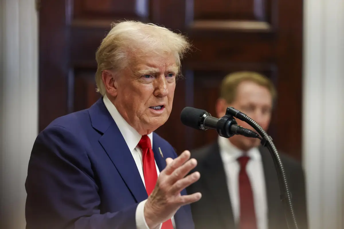 Donald Trump en conferencia de prensa, EFE