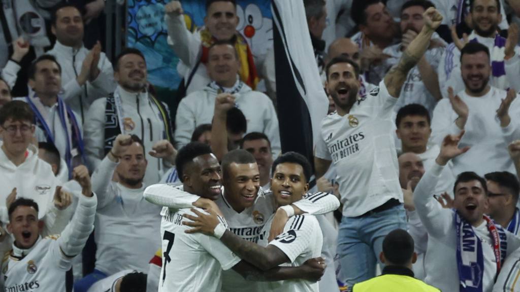 Celebración de Vinícius, Mbappé y Rodrygo | EFE