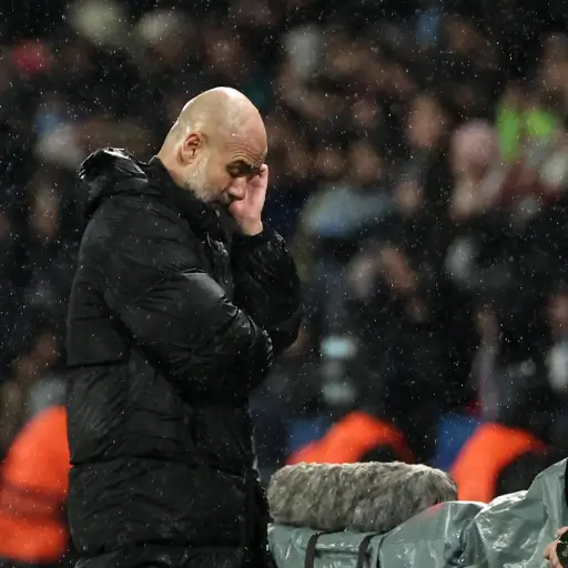 Pep Guardiola se lamenta tras la derrota del Manchester City - EFE