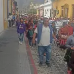 Los manifestantes se pronuncian contra del Plan de Movilidad y Parqueos ,Juan Carlos Chanta/EU