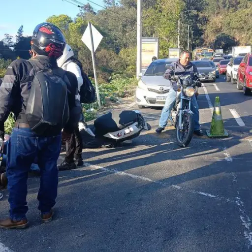 Colisión bajada de Villalobos ,Foto X
