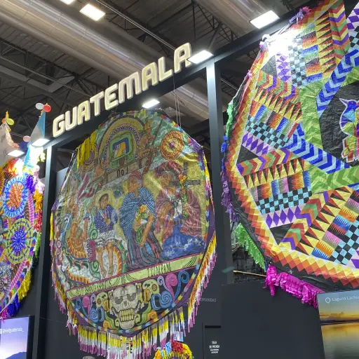 Guatemala, orgullosa de su artesanía y herencia maya, presentó este jueves su estand en la Feria Internacional de Turismo (Fitur) 2025 ,Foto EFE