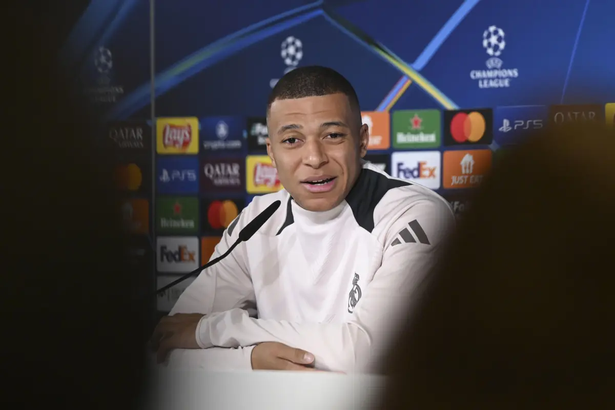 Mbappé reconoce que "ha cambiado su mentalidad" para mejorar su nivel de juego - EFE