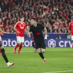 Celebración de Robert Lewandowski ante el Benfica - EFE