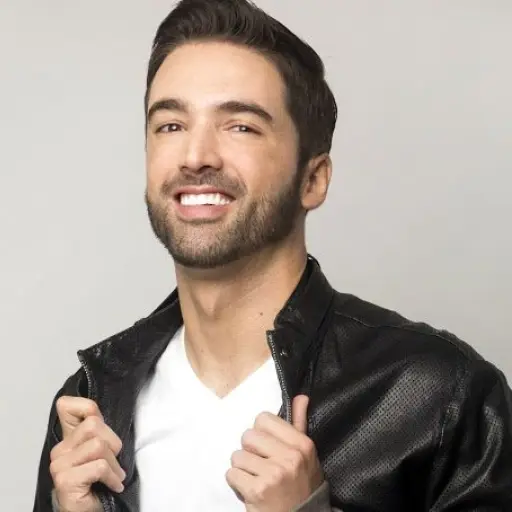 Carlos Girón ,Instagram