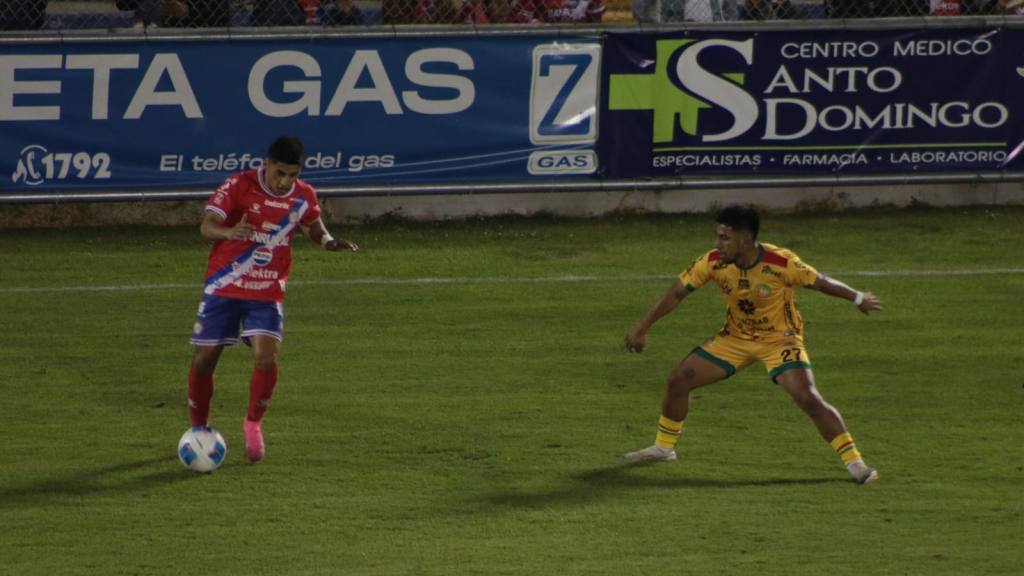 Partido entre Xelajú MC y Deportivo Marquense | Willber Colloy