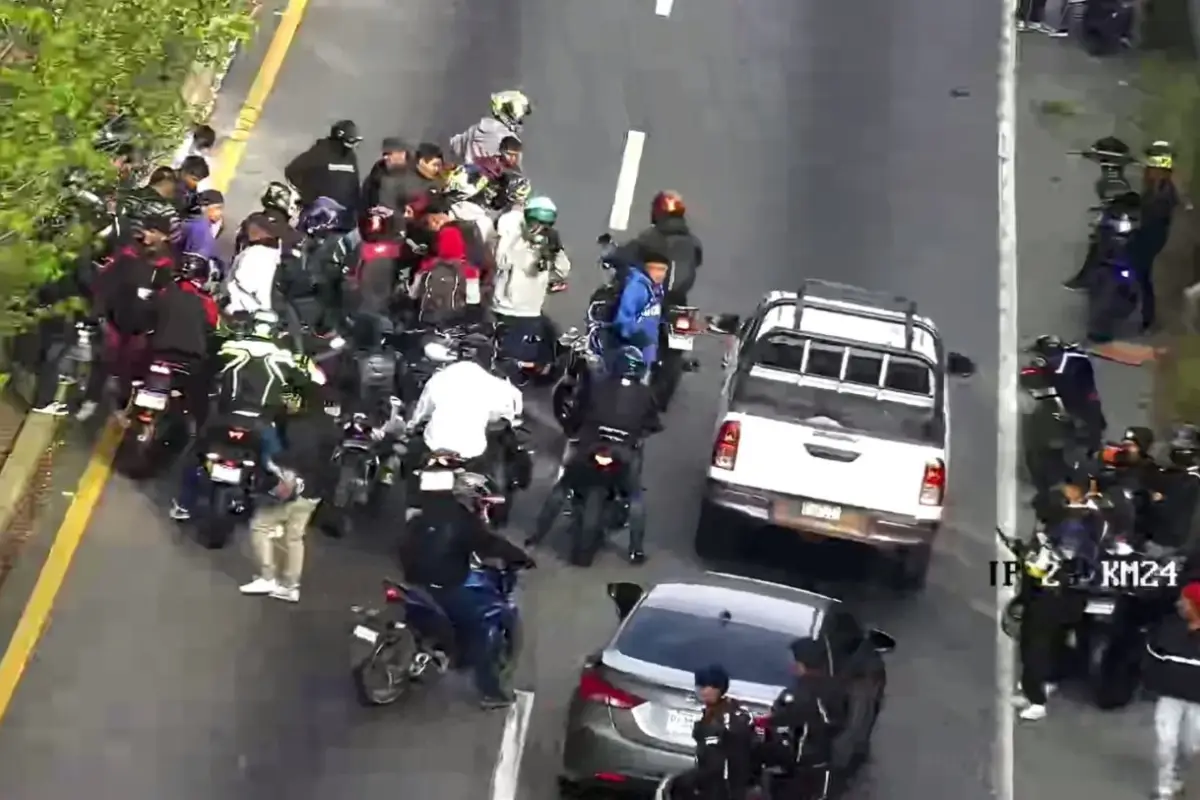 Difunden videos del accidente fatal en San Lucas Sacatepéquez, @Transito_mixco/X