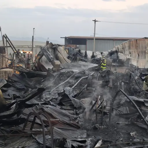 Por el momento se desconocen las causas del incendio estructural. ,Conred.