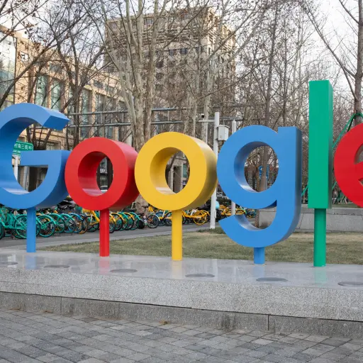 Fotografía del logo afuera de las oficinas de Google en Beijing (China). ,Foto EFE