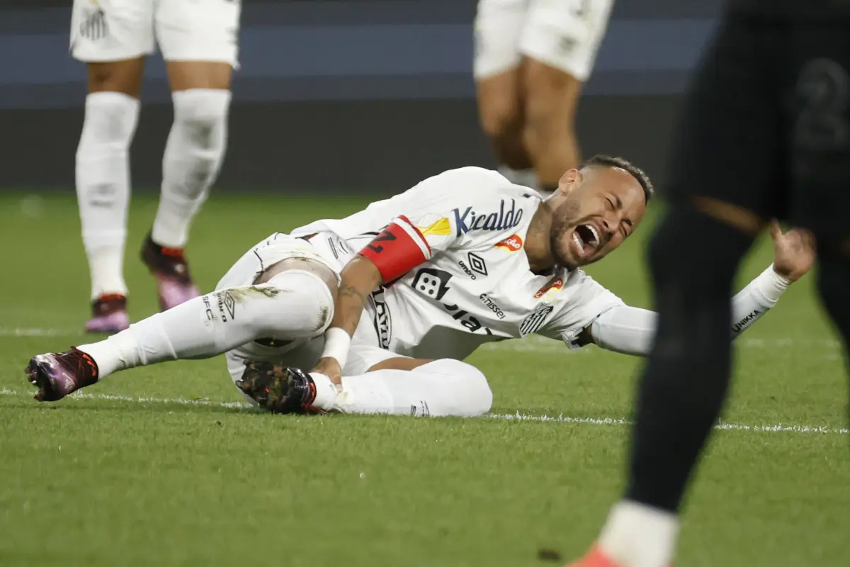 Neymar sufre su primera derrota en Brasil  