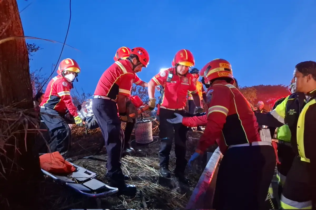 /, Bomberos Municipales