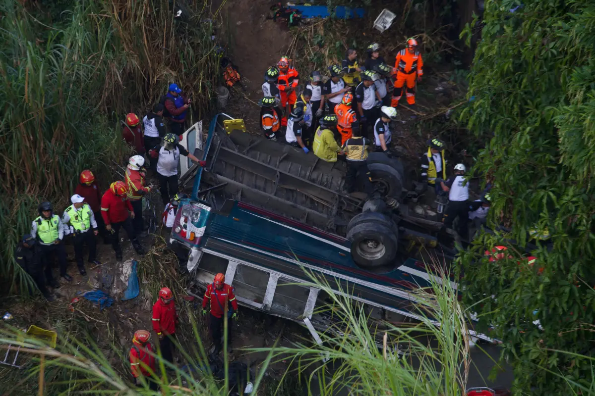 Accidente de tránsito dejó más de 50 muertos en calzada La Paz 