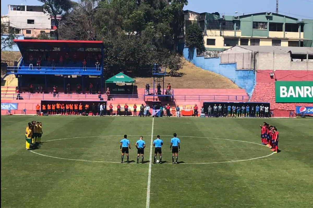 Liga Nacional guardará un minuto de silencio por la tragedia en la Calzada La Paz - Omar Solís