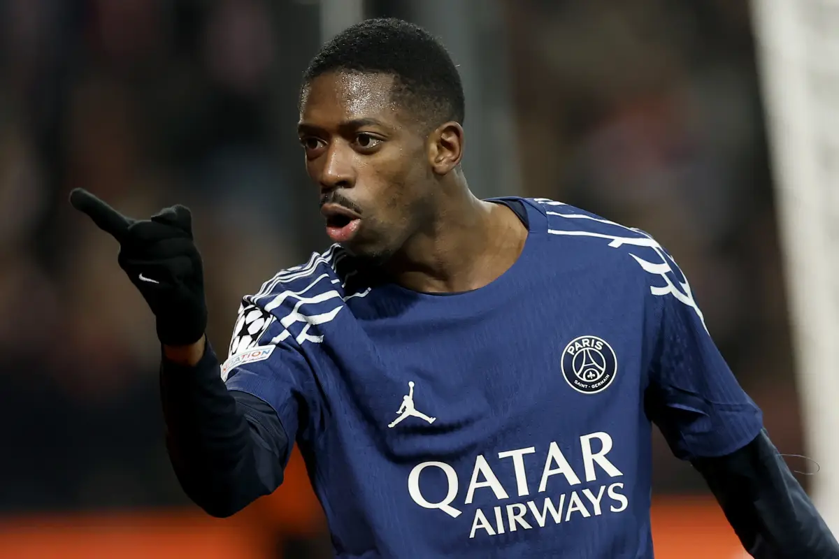 Ousmane Dembélé del PSG celebra tras marcar el tercer gol de su equipo contra el Brest