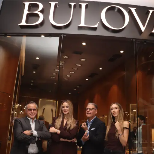 Bulova ha mantenido su legado de innovación, combinando diseño y tecnología para crear relojes que trascienden generaciones. ,Foto Alex Meoño