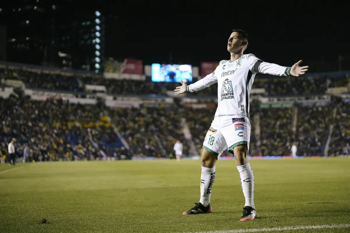 James Rodríguez celebró así su segundo gol marcado en el futbol mexicano