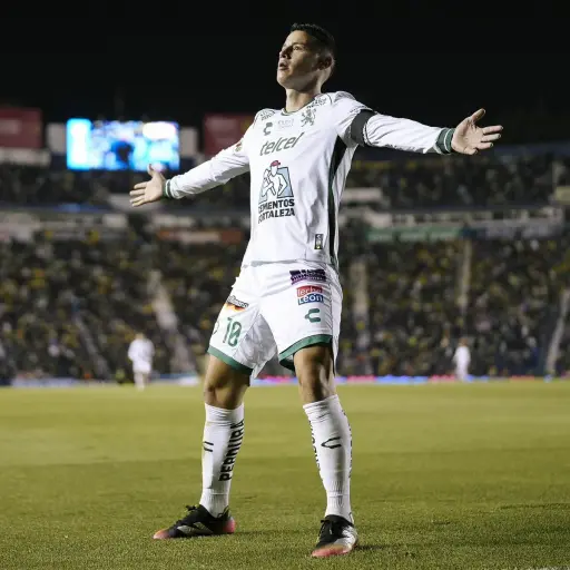 James Rodríguez celebró así su segundo gol marcado en el futbol mexicano