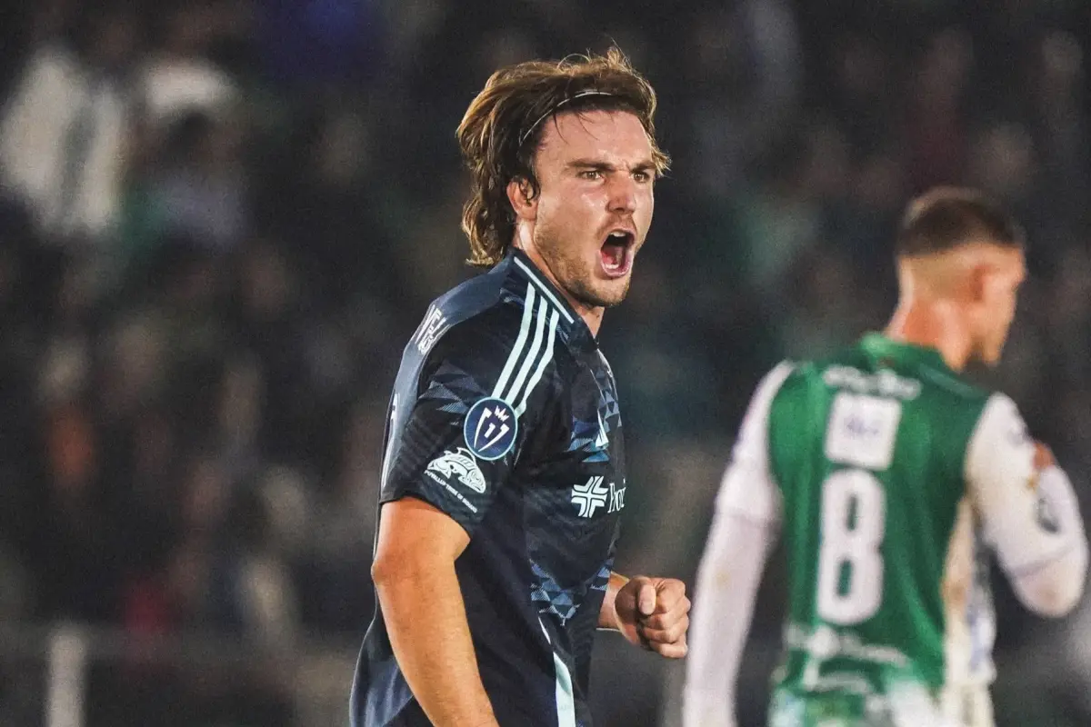 Celebración del argentino Pedro de la Vega ante Antigua GFC - Seattle Sounders