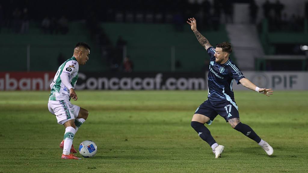 Partido entre Antigua GFC y Seattle Sounders en el Estadio Pensativo | Liga Guate Banrural