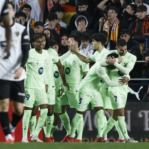  Barcelona pasa por encima de Valencia en cuartos de final de Copa del Rey