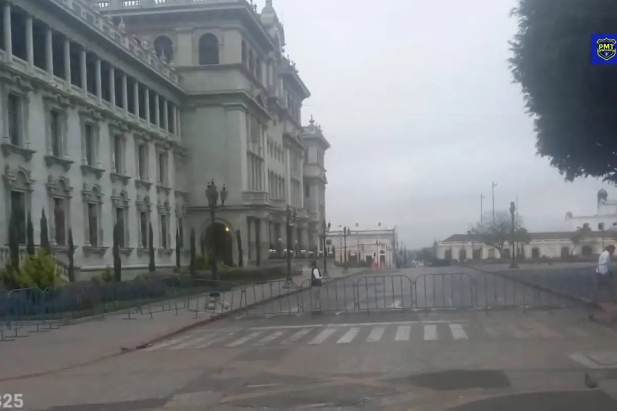 No se permite el paso vehicular en algunas áreas del centro de la Ciudad., PMT capitalina/Montejo