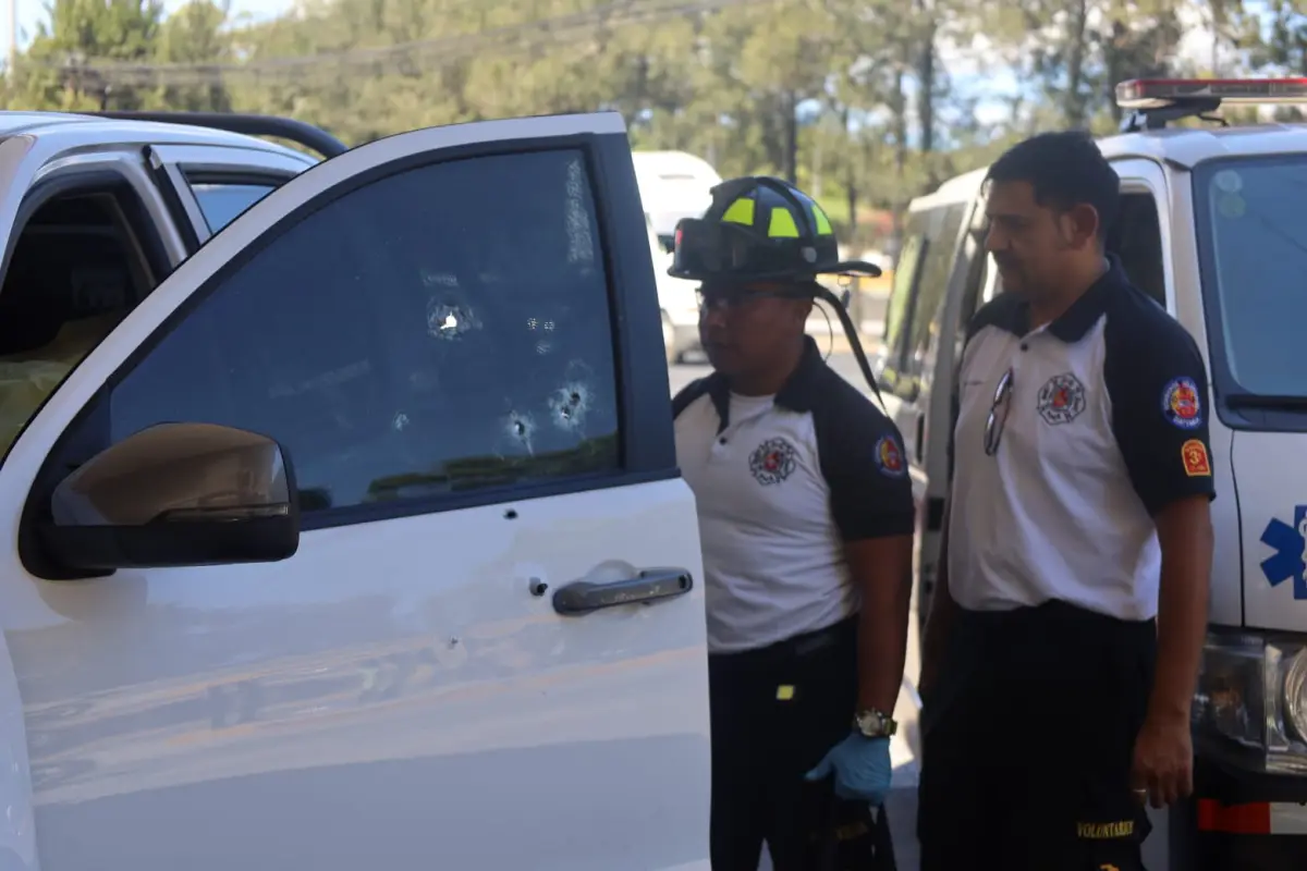 /, Bomberos Voluntarios