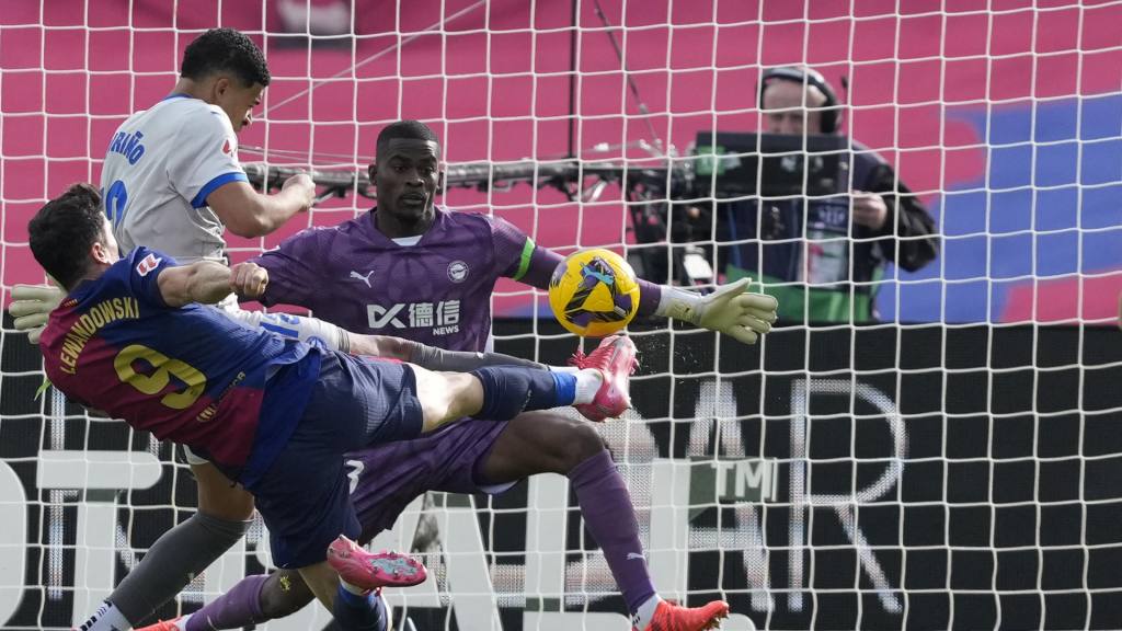 Partido entre Barcelona y Alavés | EFE