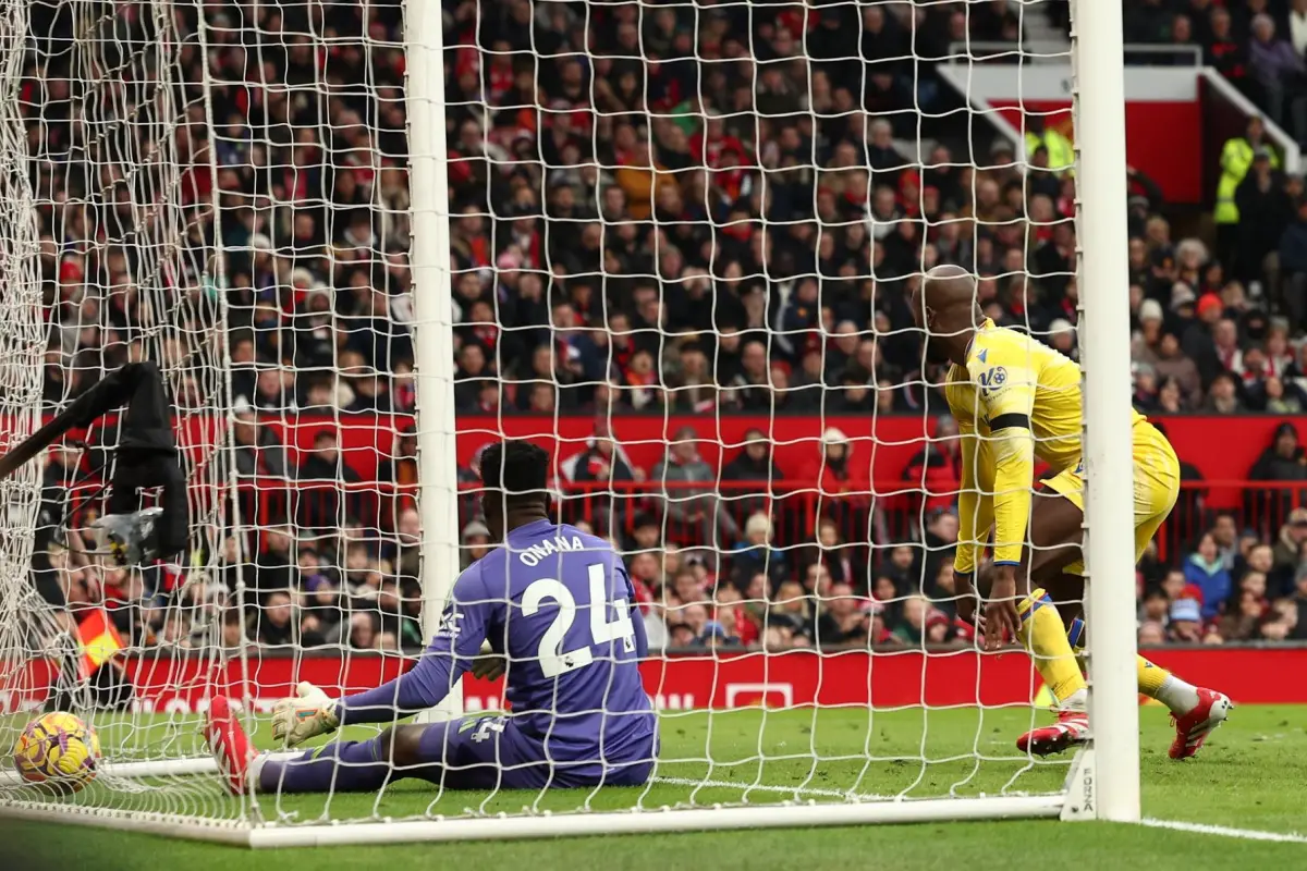 El Manchester United sufre una nueva derrota en la Premier League - EFE