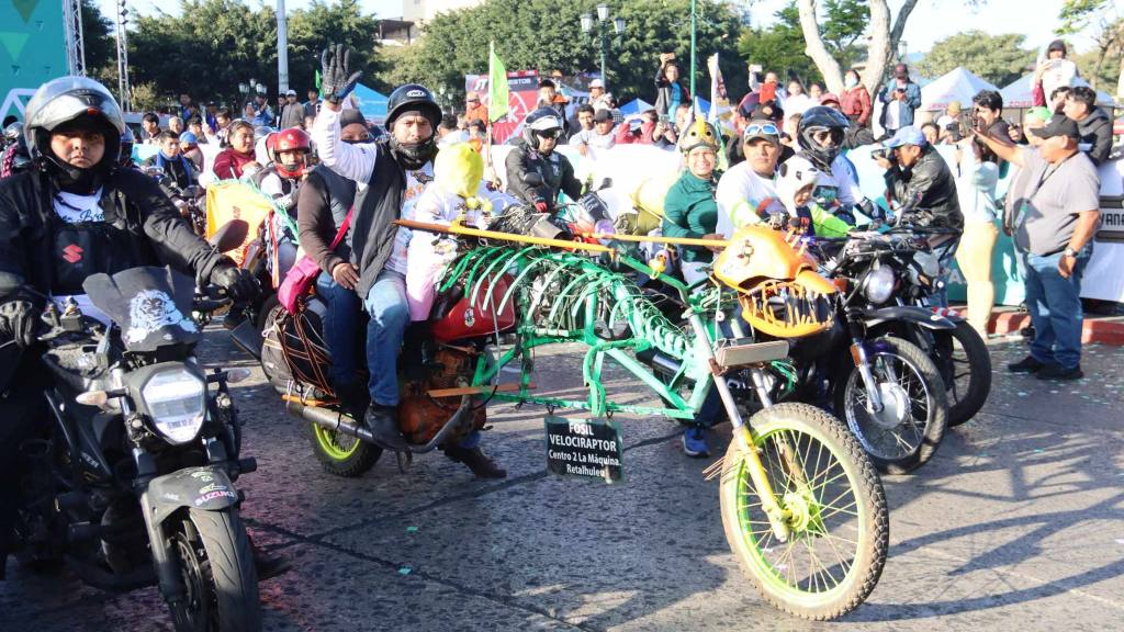 El color de la Caravana del Zorro 2025 | Álex Meoño.