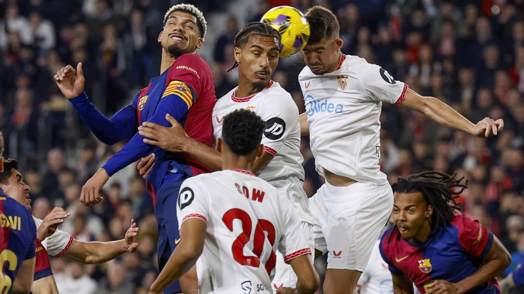 Partido entre Sevilla y FC Barcelona | EFE