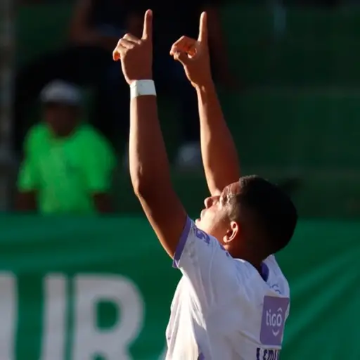 Erick Lemus salva a Comunicaciones en Jutiapa 