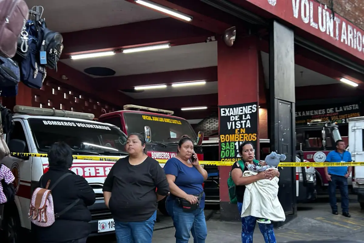 La menor fue trasladada por familiares a la compañía de Bomberos Voluntarios. , Foto CVB