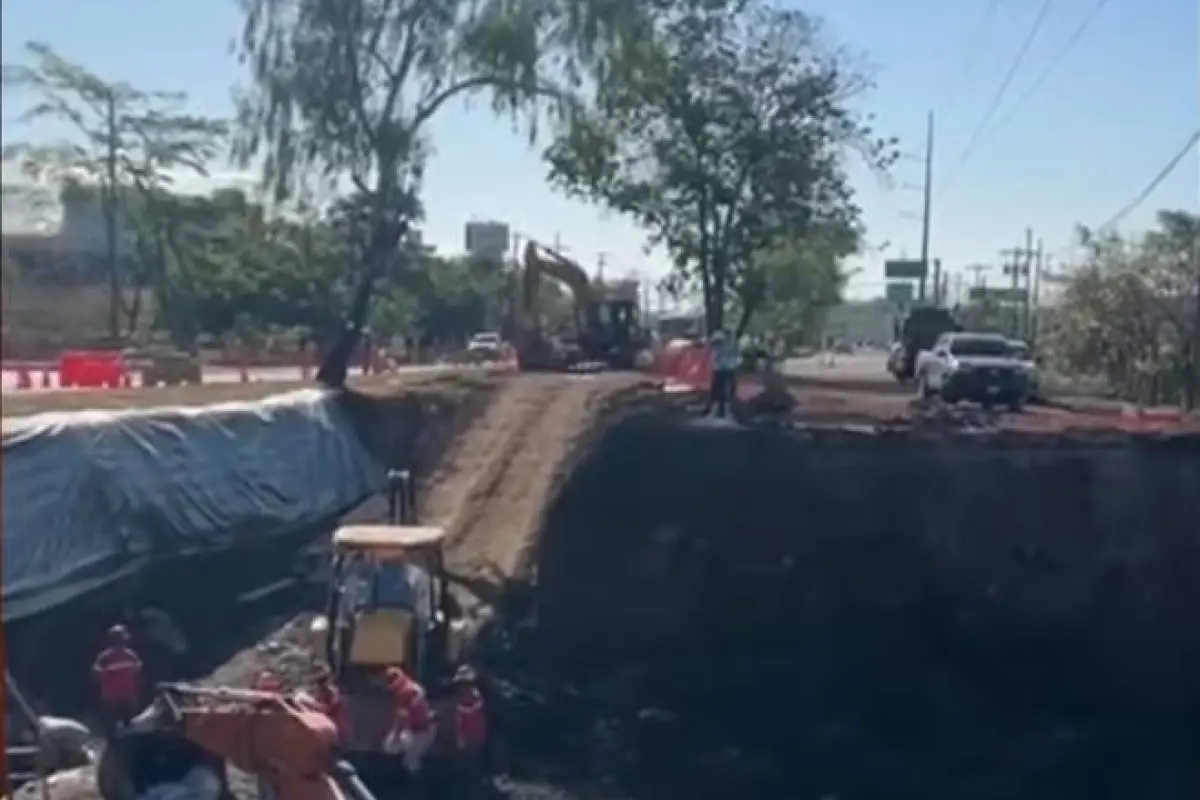 Los trabajos continúan en el km. 64 de la autopista Puerto Quetzal., redes sociales