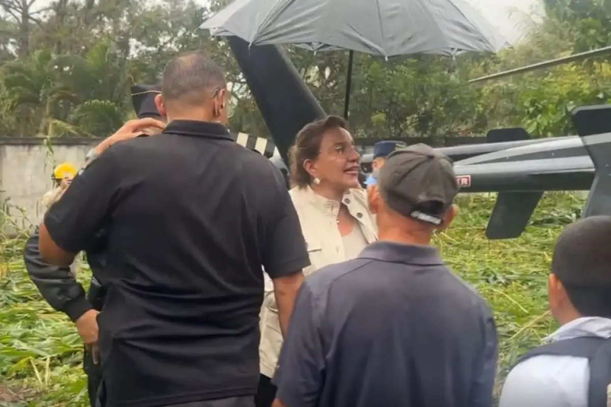 El helicóptero en el que viajaba la Presidenta, Xiomara Castro aterrizó de emergencia. , Captura de pantalla