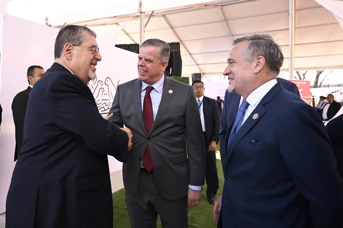 Bernardo Arévalo participa en inauguración del Centro de Análisis de Datos e Inteligencia Artificial, Foto SCSPR