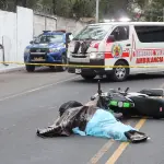 Un hombre que se conducía en una motocicleta murió tras ser atacado con heridas de arma de fuego. ,Foto CVB