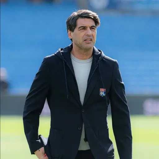 Técnico del Lyon podría ser suspendido 7 meses de toda actividad - instagram @ol