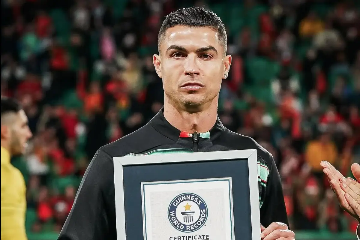 Cristiano Ronaldo recibió su nuevo Récord Guinness - instagram @brfootball