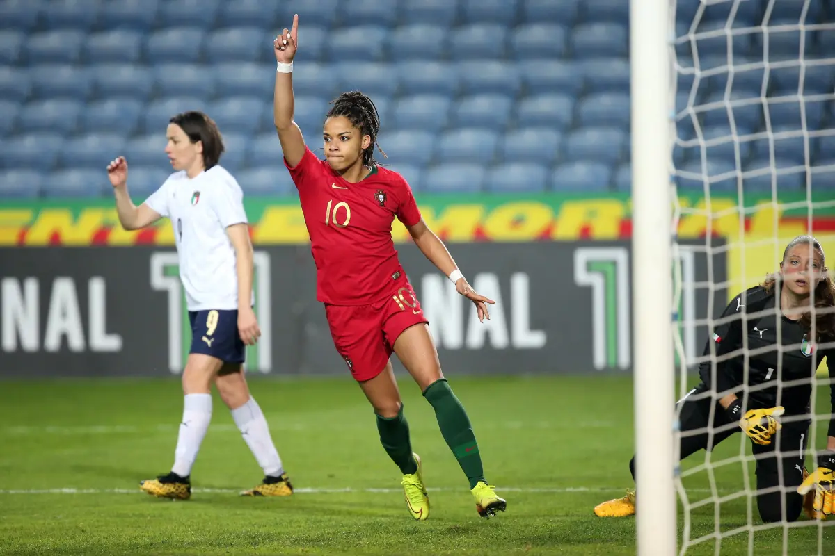 Futbolista Jéssica Silva sufre la pérdida parcial de la visión en su ojo derecho - Portugal